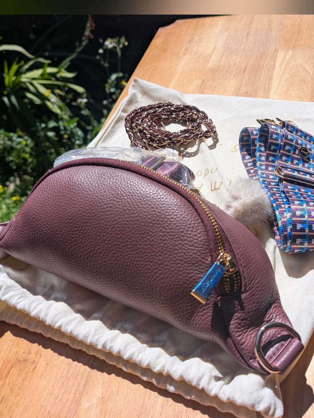 NWT Pom Pom London Bum Bag in Dark Burgundy - Picture 3 of 3